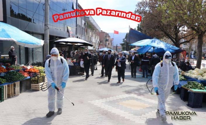 Pamukova Belediye Başkanı Pazarda dezenfekte çalışmalarını izledi.