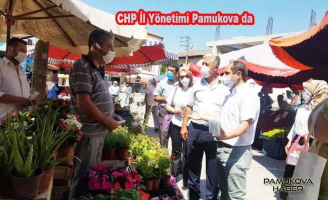 CHP İl Yönetimi Pamukova esnafını ziyaret etti.