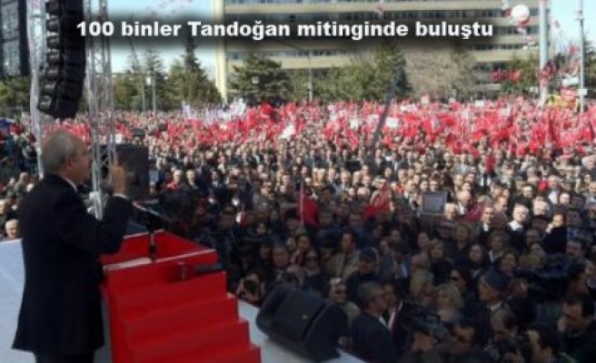 CHP Grup toplantısını Tandoğan'da halkla beraber yaptı