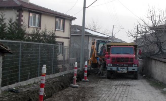 Doğalgaz altyapı çalışmaları yeniden hızlandırıldı.