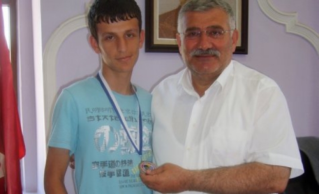 İbrahim Çekiç Dünya Gençlik Kupası maçında 2. Oldu