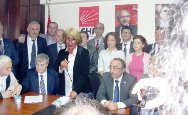 Melek Gürevin CHP den milletvekili adaylığını açıkladı