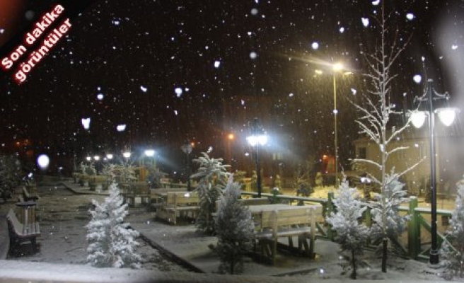 Pamukova da son dakika kar manzaraları