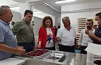 Pamukova CHP Milletvekillerini bağrına bastı.