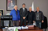 Kaymakam Gürsel Temurci ve vatandaşlar